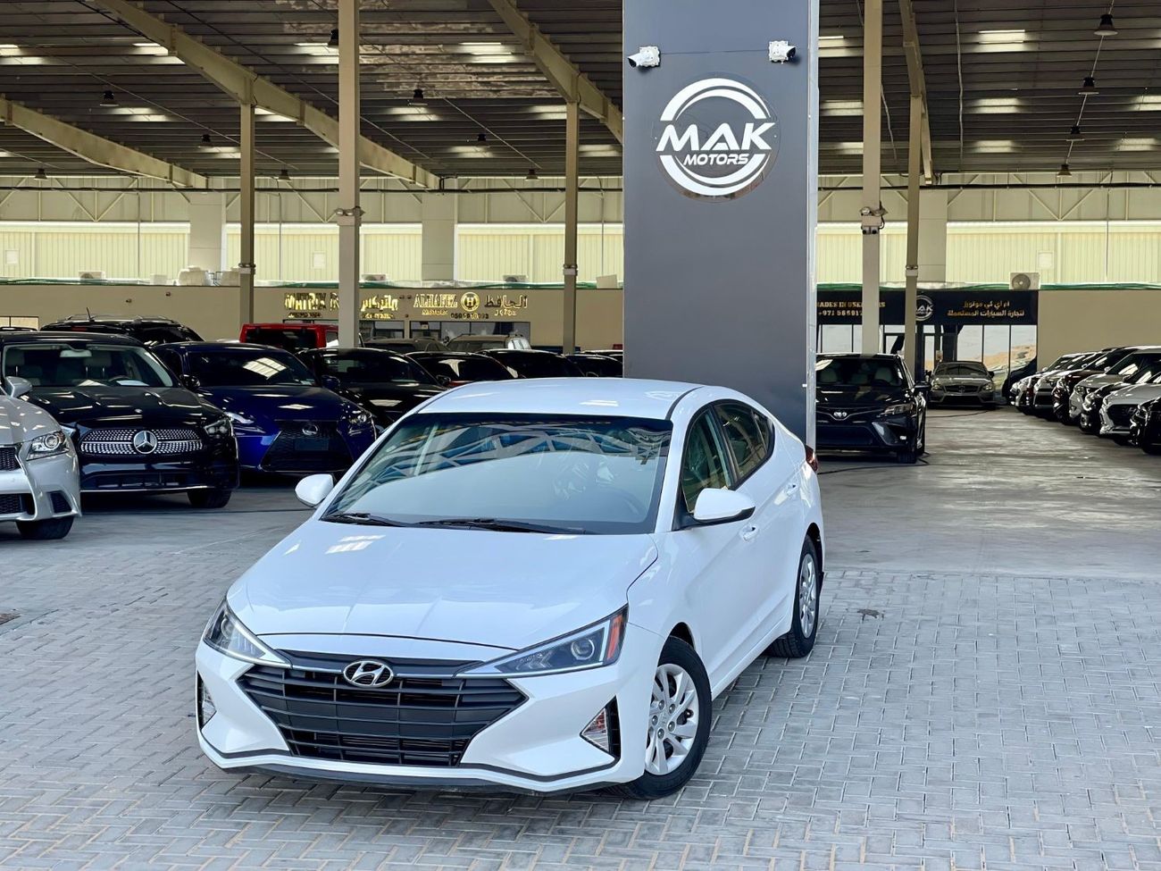 Hyundai Elantra Standard ELANTRA WHITE / LINE ASSIST /APPLE CAR PLAY