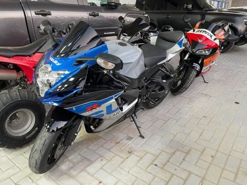 سوزوكي GSX R 600CC
