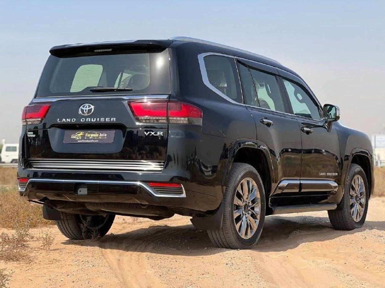 Toyota Land Cruiser VXR 3.5L TWIN TURBO PTR A/T // 2024 // FULL OPTION WITH 360 CAMERA COOLING & HEATED SEATS // SPECIAL