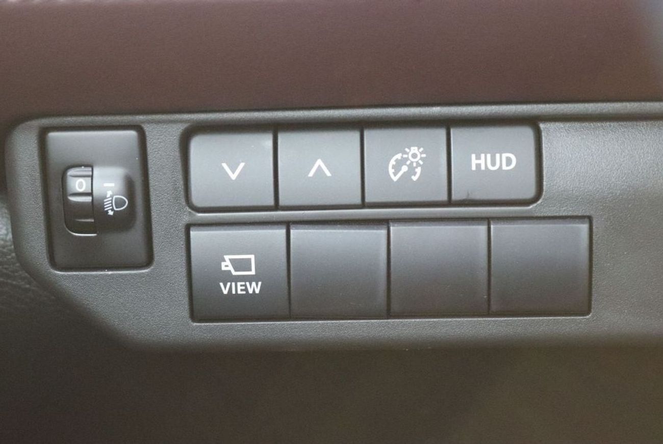 Toyota Urban Cruiser 1.5L, KEYLESS ENTRY, PUSH START, PANORAMIC ROOF, MODEL 2025