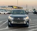 Toyota Highlander 2019 Toyota Highlander Le Plus 3.5L V6 - Rear Camera - 7 Leather Seat- Auto Trunk