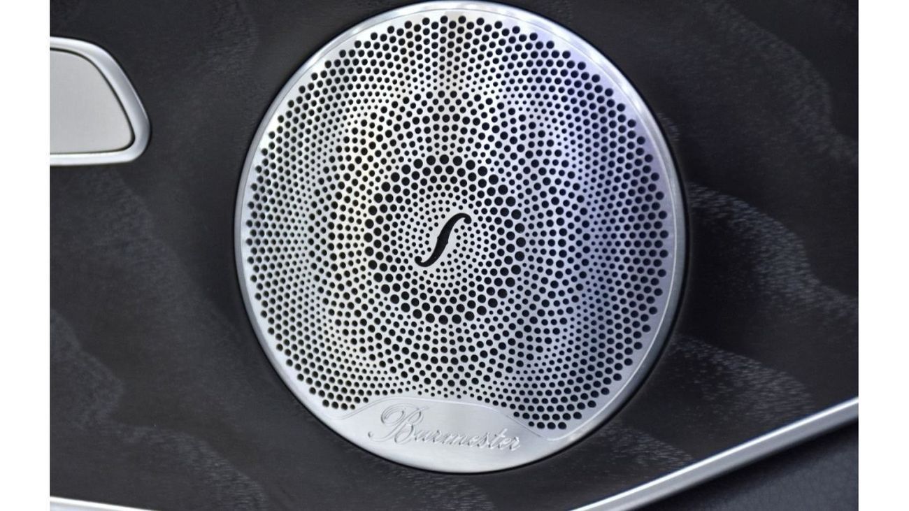 Mercedes-Benz C 43 AMG EXCELLENT DEAL for our Mercedes Benz C43 AMG ( 2017 Model ) in Silver Color Japanese Specs