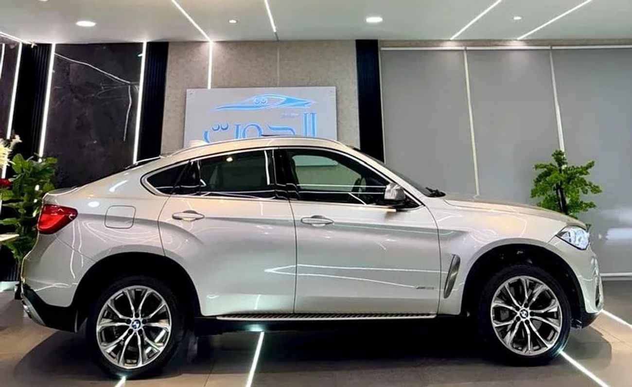 BMW X6 50i Exclusive 4.4L