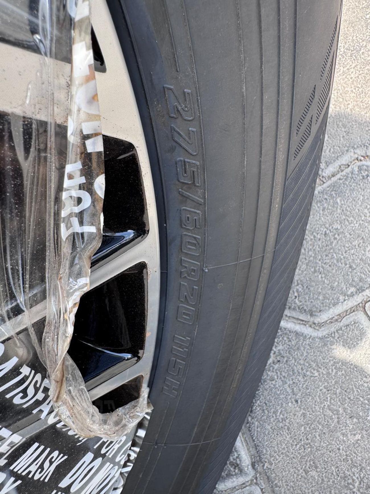 Nissan Patrol SE PLATINUM 3.8L V6 (Ext _GREYISH GREEN Inter_BURGUNDY)