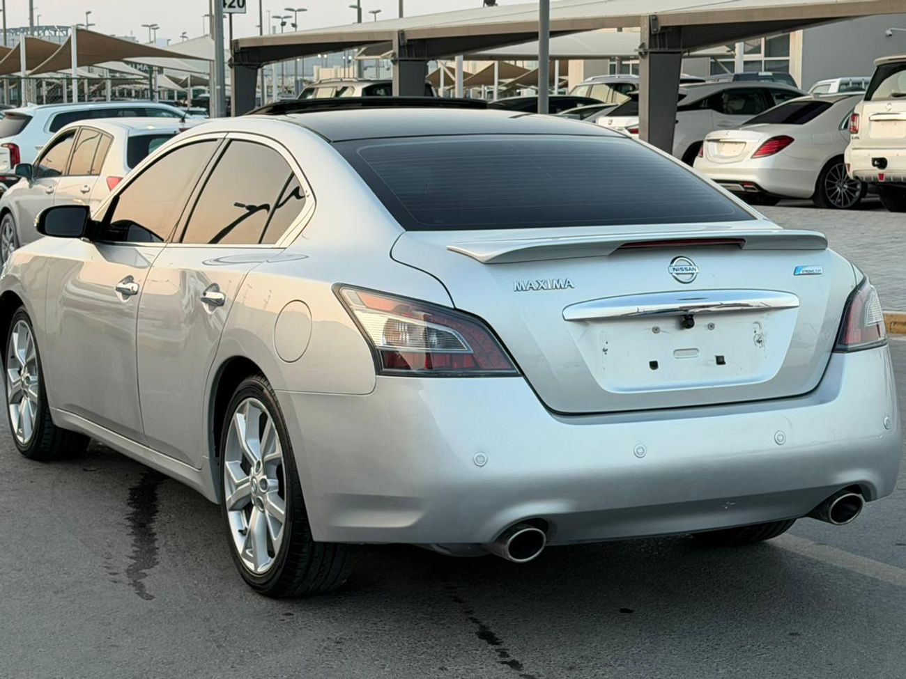 Nissan Maxima SV 3.5L in excellent condition