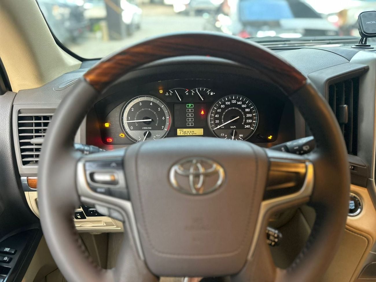 Toyota Land Cruiser GXR+ 4.0L