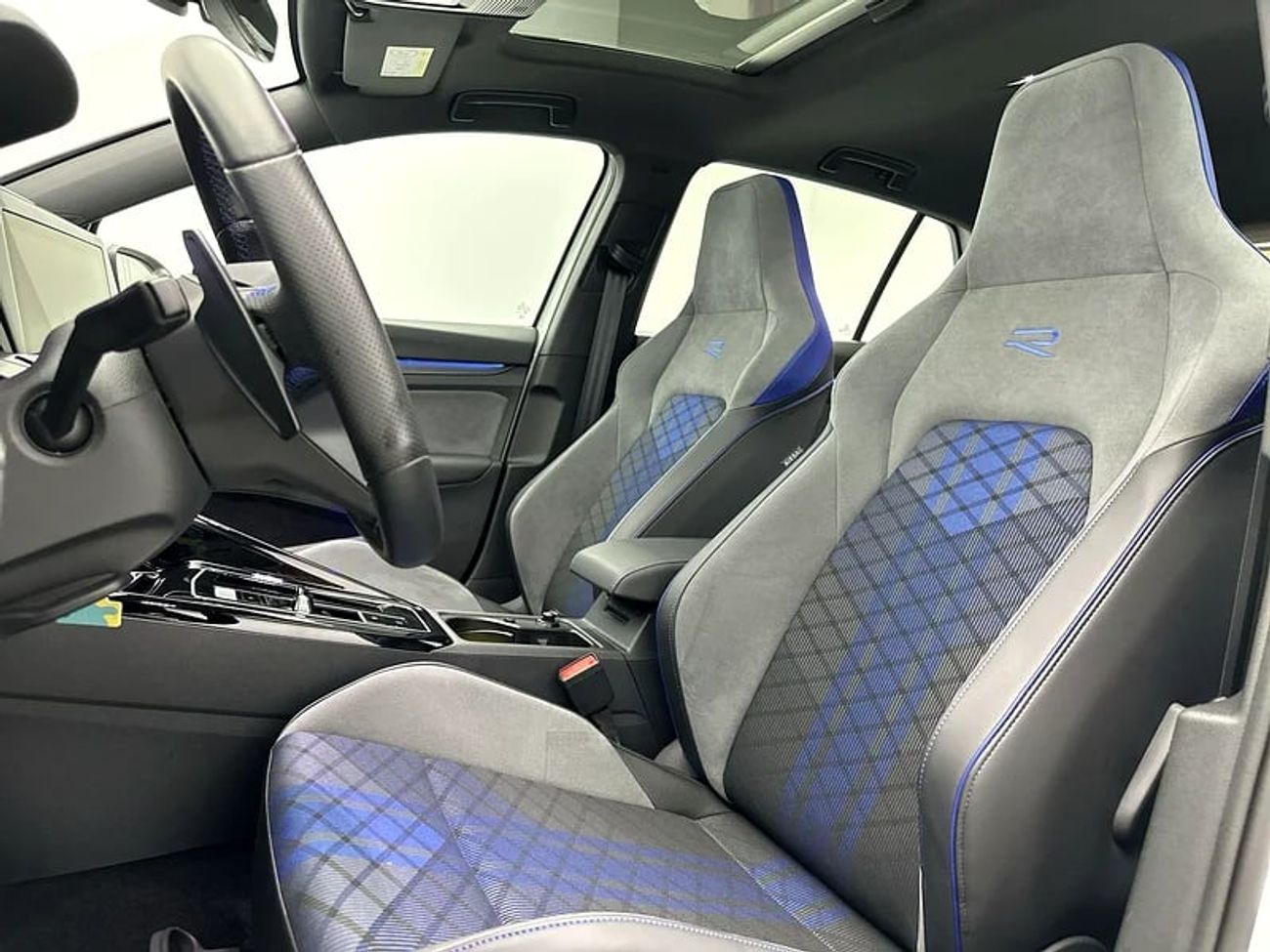 Volkswagen Golf R R 2.0L R