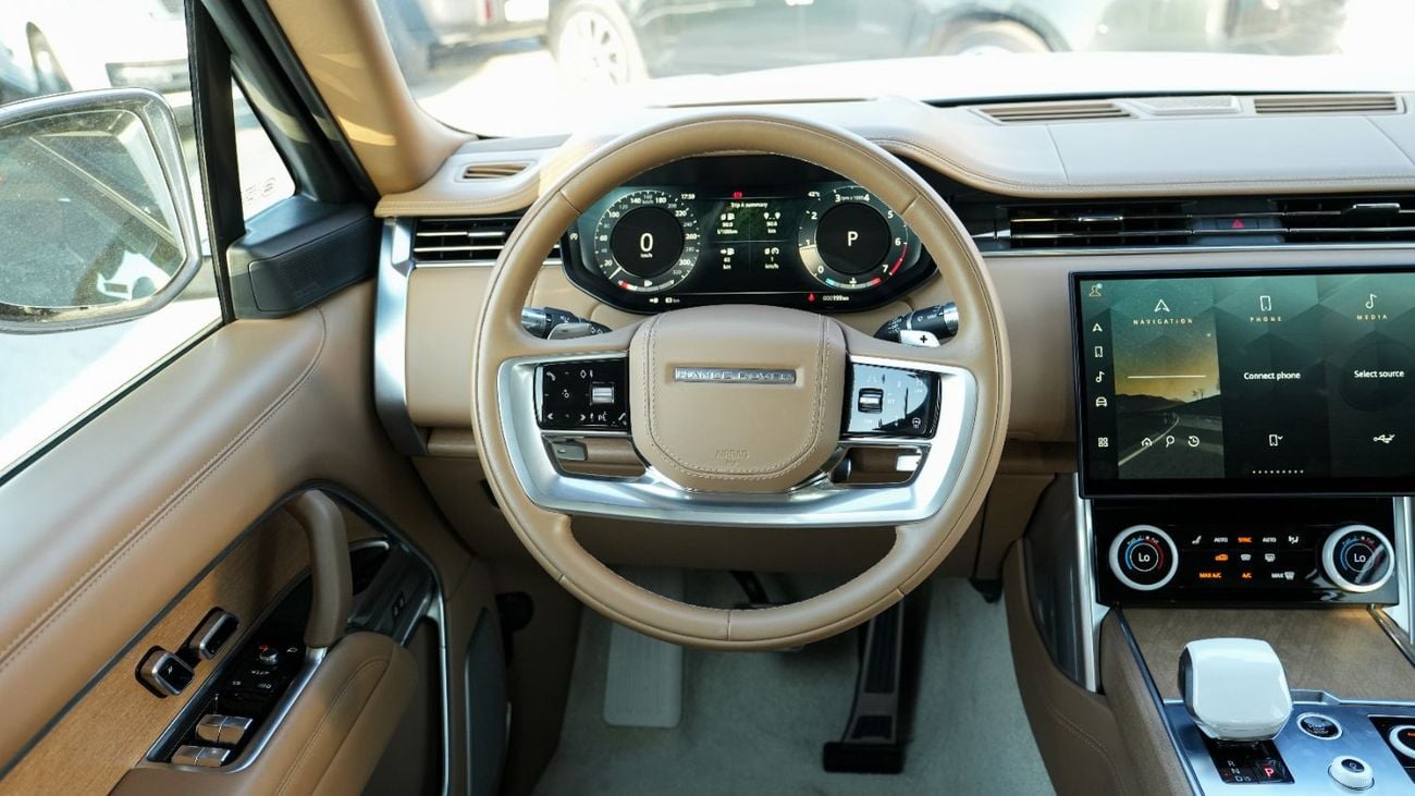 Land Rover Range Rover SV LWB P530 SV LWB White-Tan 2022 MY Export only