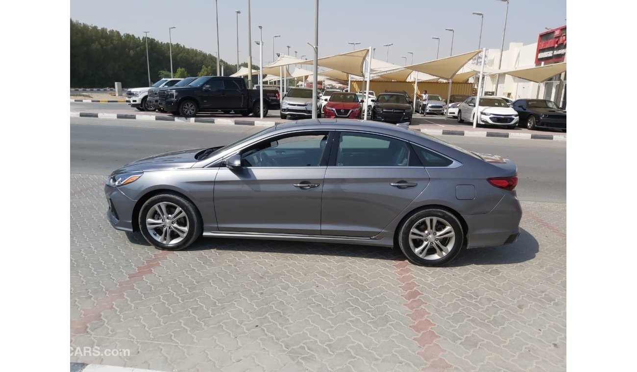 هيونداي سوناتا with panoramic sunroof