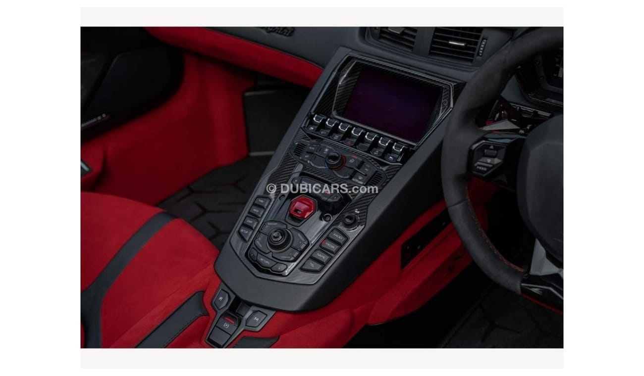 Lamborghini Aventador LP750-4 SuperVeloce Lamborghini Aventador SV Convertible Right Hand Drive
