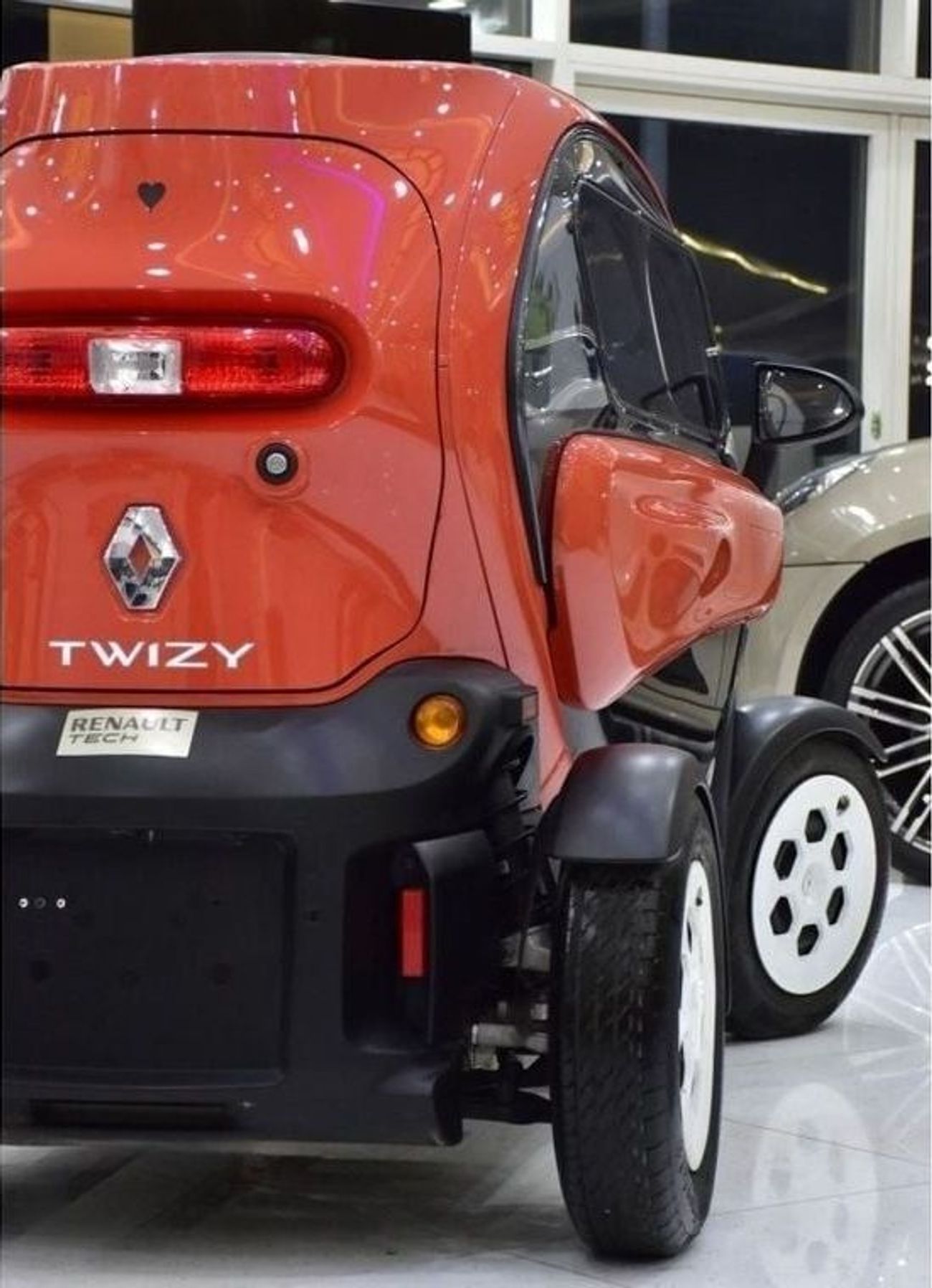 Renault Twizy EXCELLENT DEAL for our Renault Twizy ( 2019 Model ) in Orange Color Korean Specs
