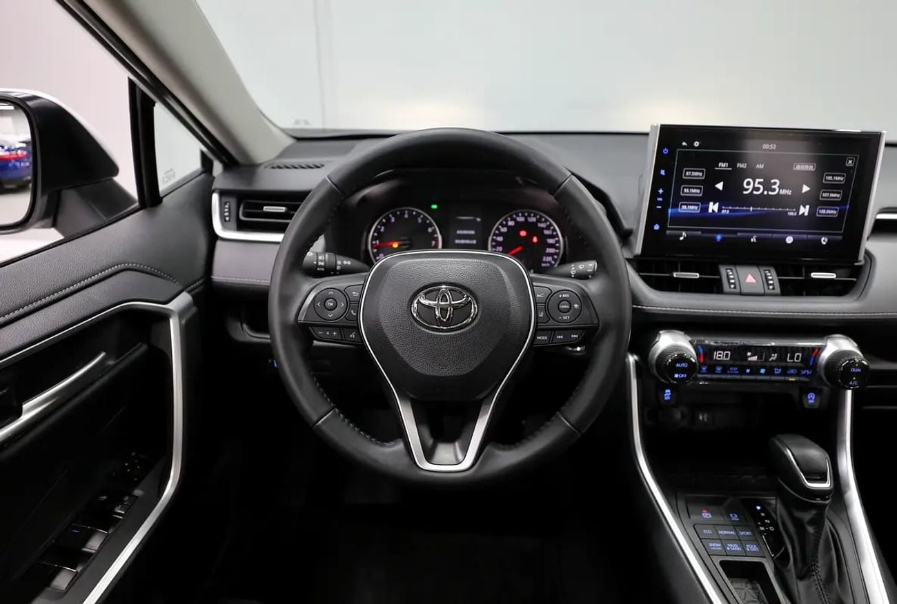 تويوتا راف ٤ 2.5L AWD | Wildlander | Almost New | Free Insurance + Registration | Ref#G064523