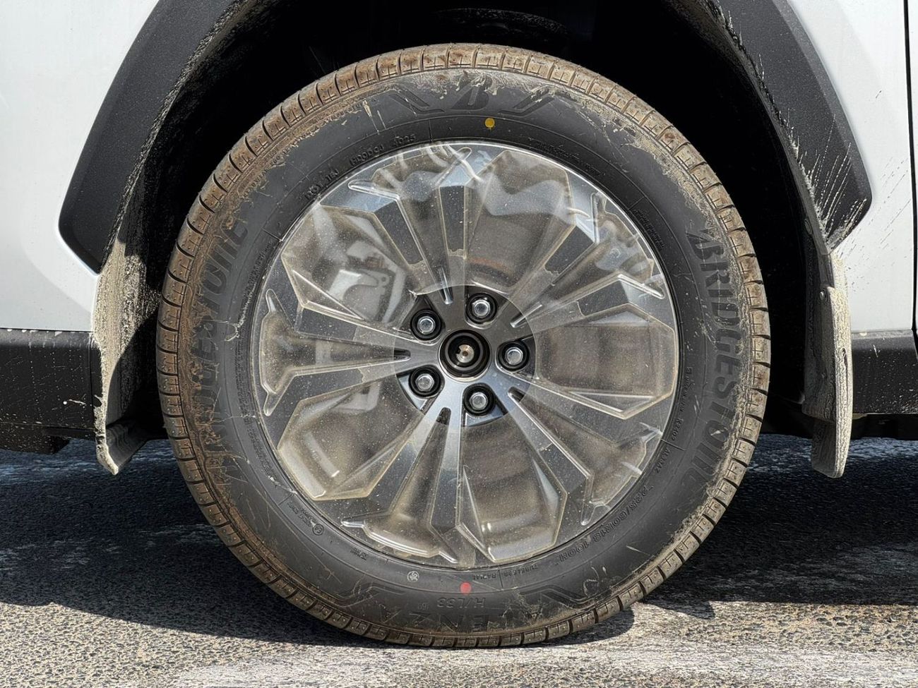 Toyota RAV4 2025 TOYOTA RAV 4 2.5L HYBRID SUNROOF FABRIC SEATS GCC SPEC MID OPTION