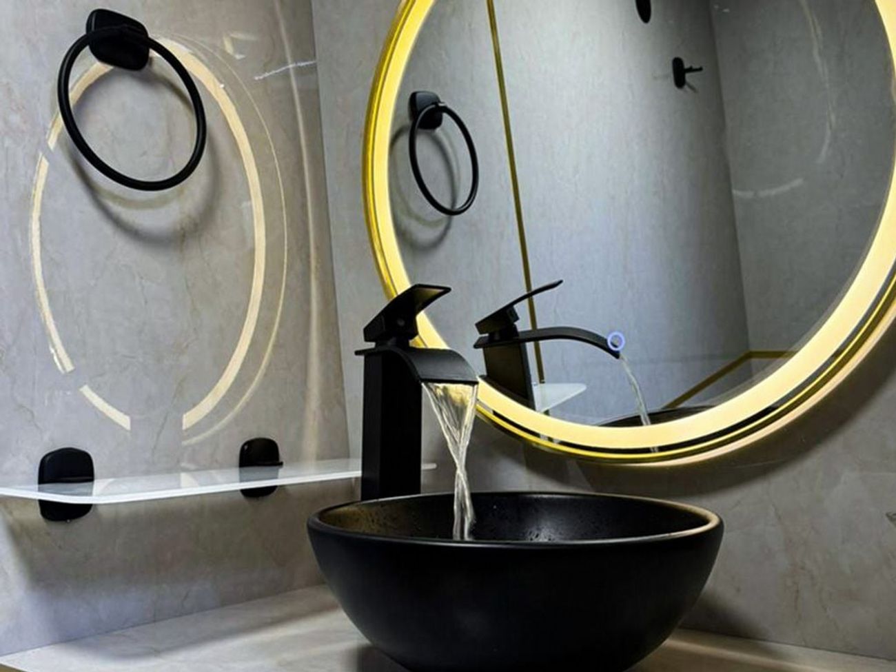 مرسيدس بنز سبرينتر BESPOKE INTERIOR CONVERSION