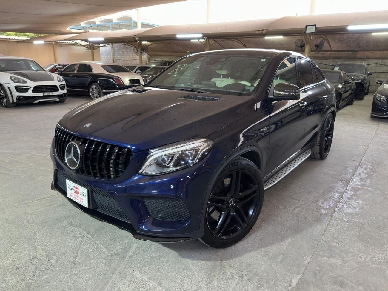 Mercedes Benz GLE43 AMG STD Coupe 3.0L MERCEDES GLE 43 AMG COUPE 2017 | CAVANSITE BLUE PAINT | DESIGNO PACKAGE | CARBON INTE