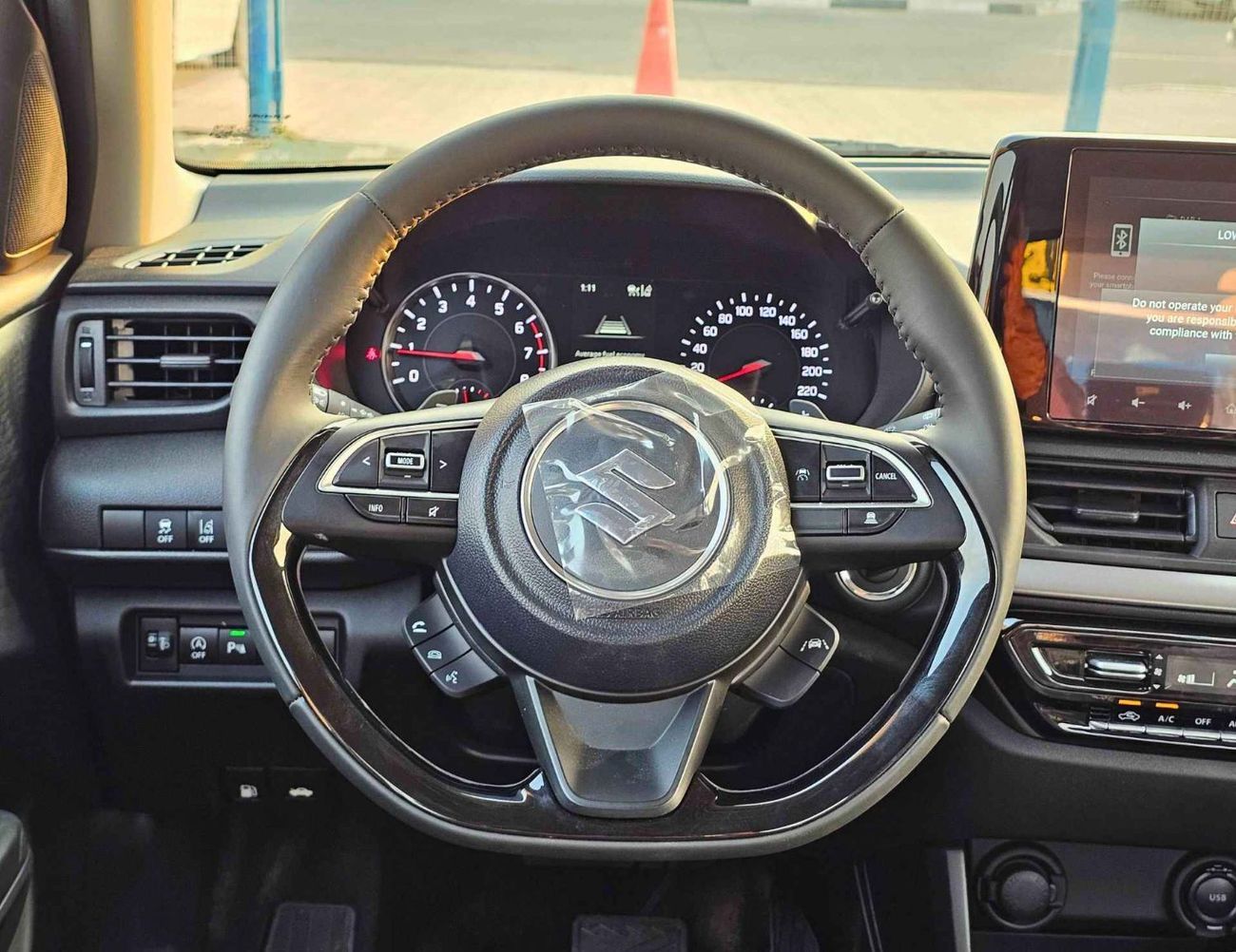 سوزوكي سويفت GLX / 1.2L V4 PETROL / RADAR / PUSH START / DVD CAMERA (CODE # GLXR)