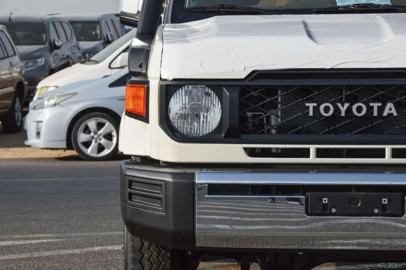 Toyota Land Cruiser 70 TOYOTA LAND CRUISER 76 2.8L 4WD DIESEL AT SUV 2025