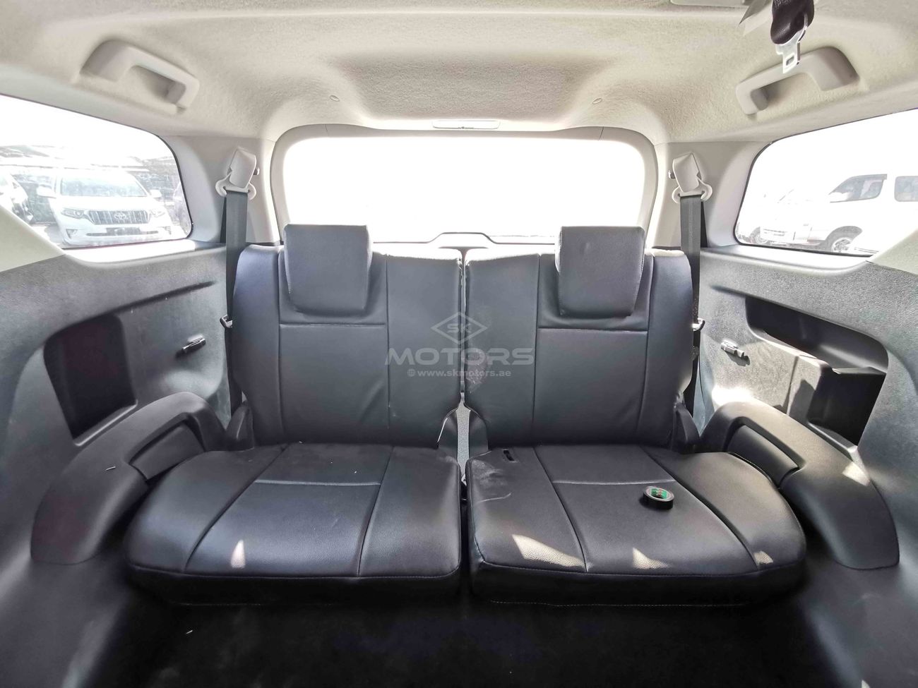 Toyota Fortuner 2.4L Diesel, Police Lights, Alarm, Leather Seats, (ONLY FOR UNITED NATION ORDERS)  (CODE # TFBO01)