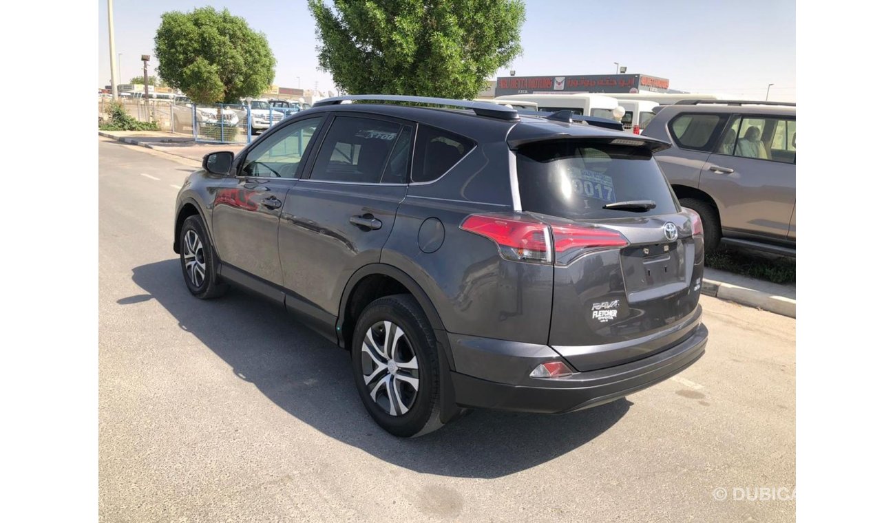 Toyota RAV4 LE 4x4, US Specs