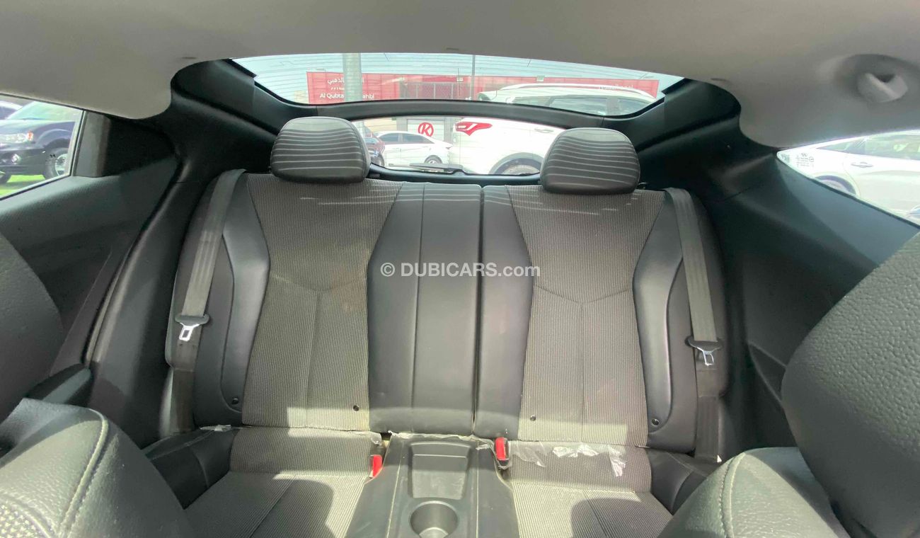 Hyundai Veloster Full option, free accident 1.6 V4