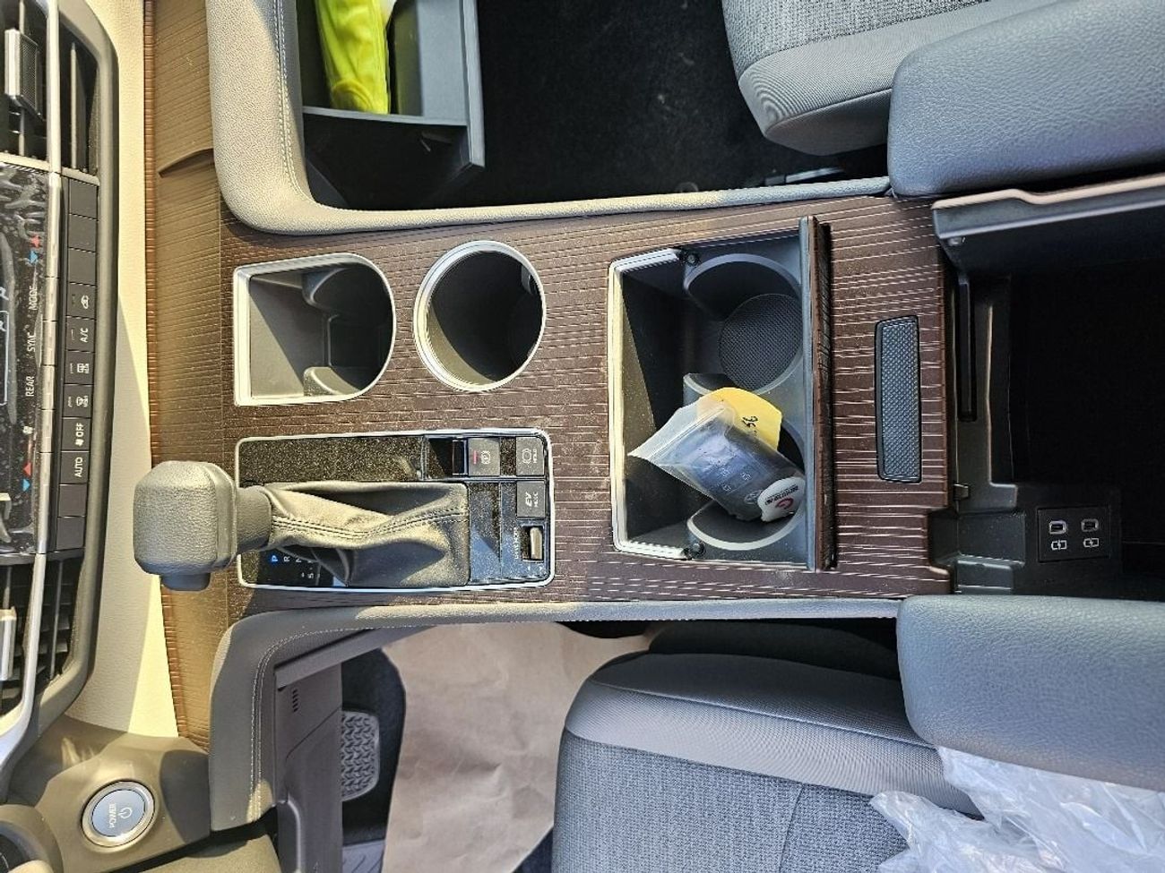 Toyota Sienna 2023 Toyota Sienna 2.5L Comfort Hybrid