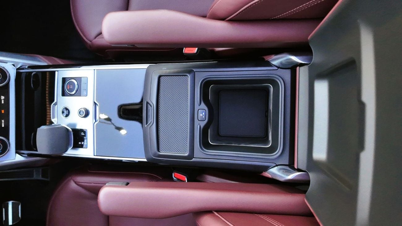 Land Rover Range Rover AUTOBIOGRAPHY P530 2023 Range Rover | 4.4L Twin-Turbo V8 | Under 400 KM | European Specs