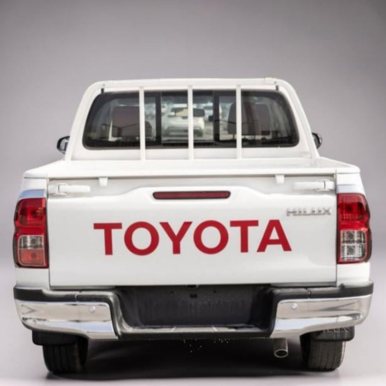 Toyota Hilux GLX HILUX 2.7 DC A/T 4X2, 2025 WHITE INSIDE MAROON