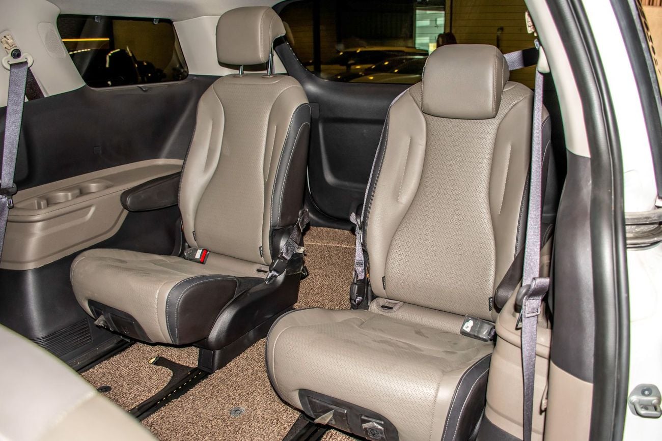 Kia Carnival LX