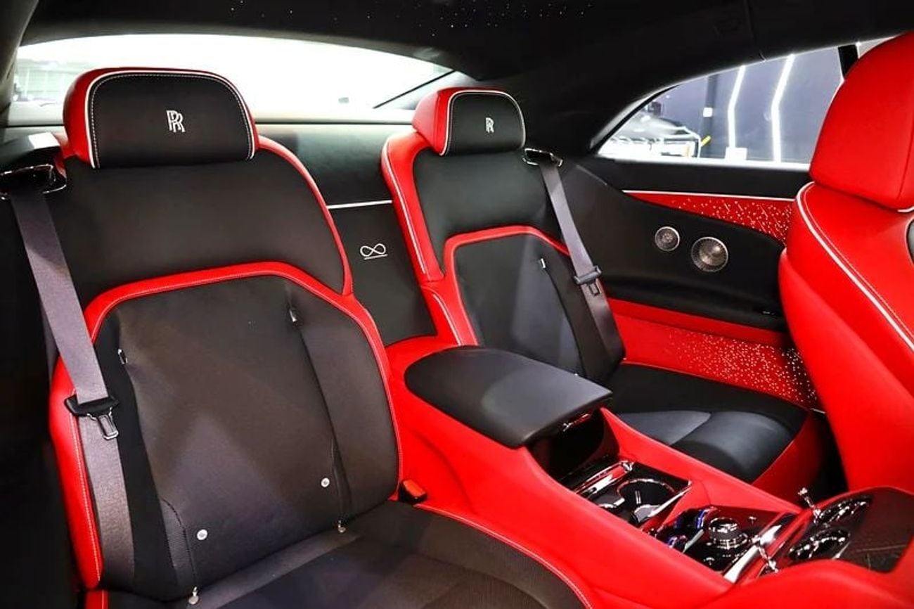 رولز رويس سبيكتر STD 2025 Rolls Royce Spectre Black Badge, Bespoke Audio, Two-Tone Interior, Dealer Warranty + Service!!