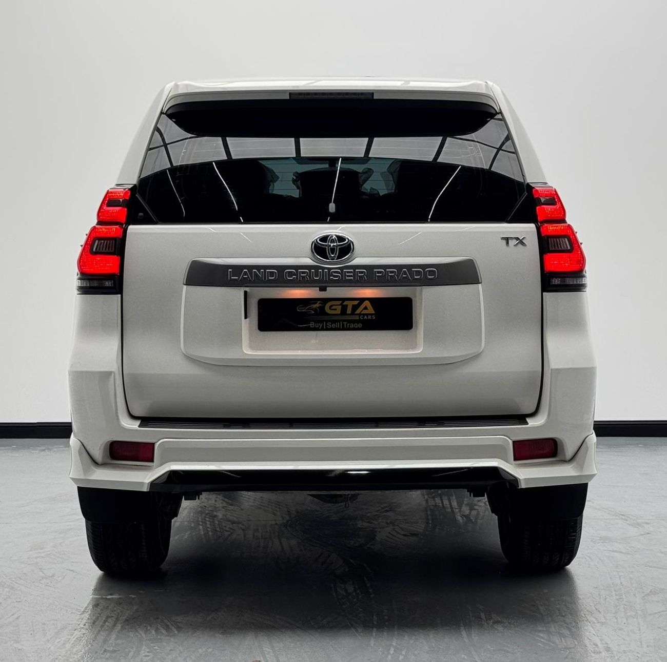 تويوتا برادو TX 2.7L 2018 Toyota Prado TX, Full Service History, Excellent Condition, GCC