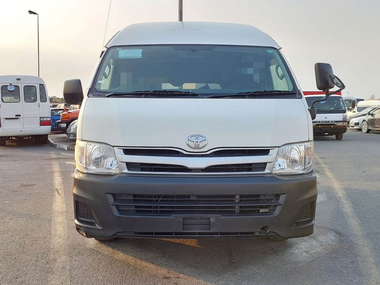 تويوتا هاياس TOYOTA HIACE VAN RHD 2013 MODEL 3.0 L DIESEL AUTOMATIC(PM11947)