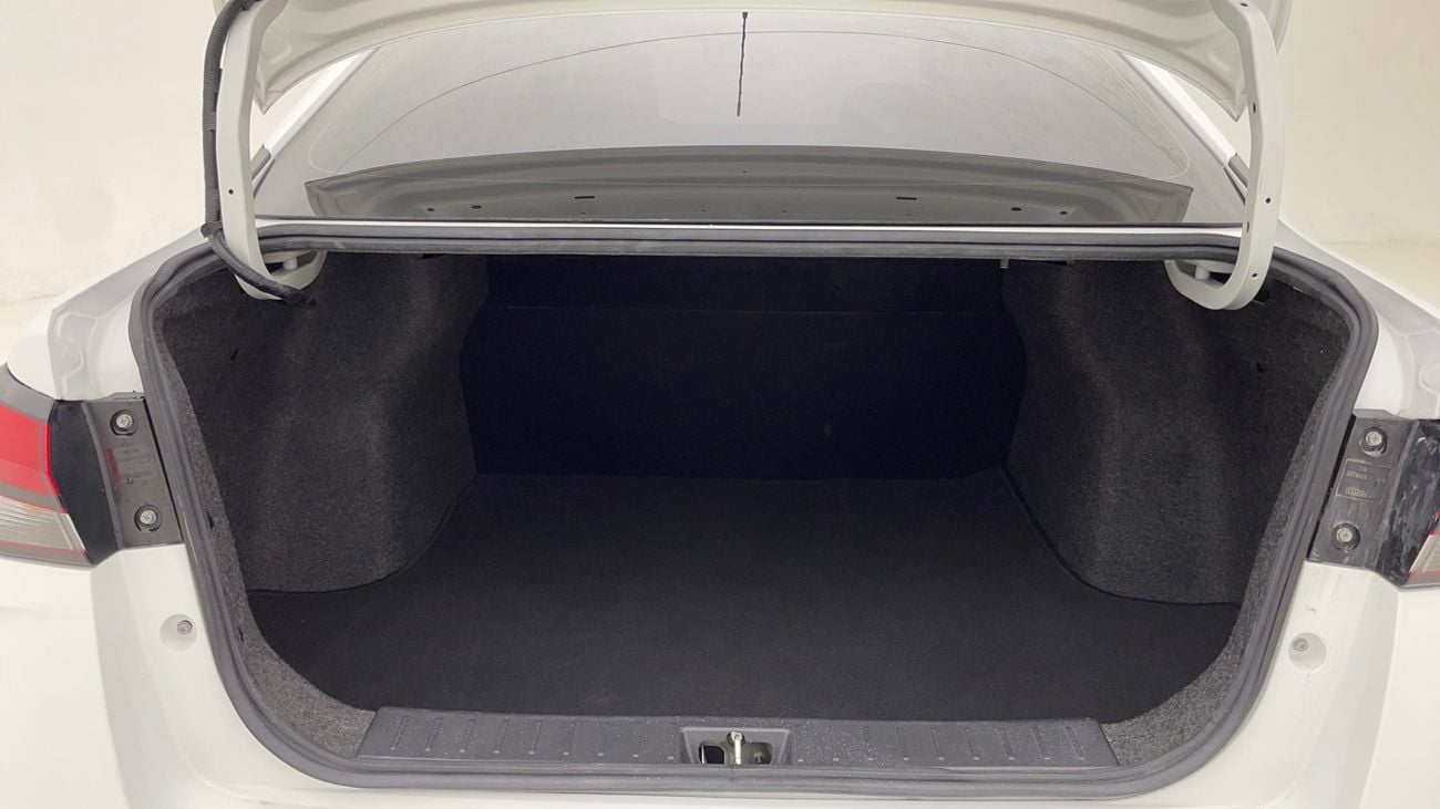 نيسان صني SL 1.6 | بدون دفعة مقدمة | اختبار القيادة في المنزل