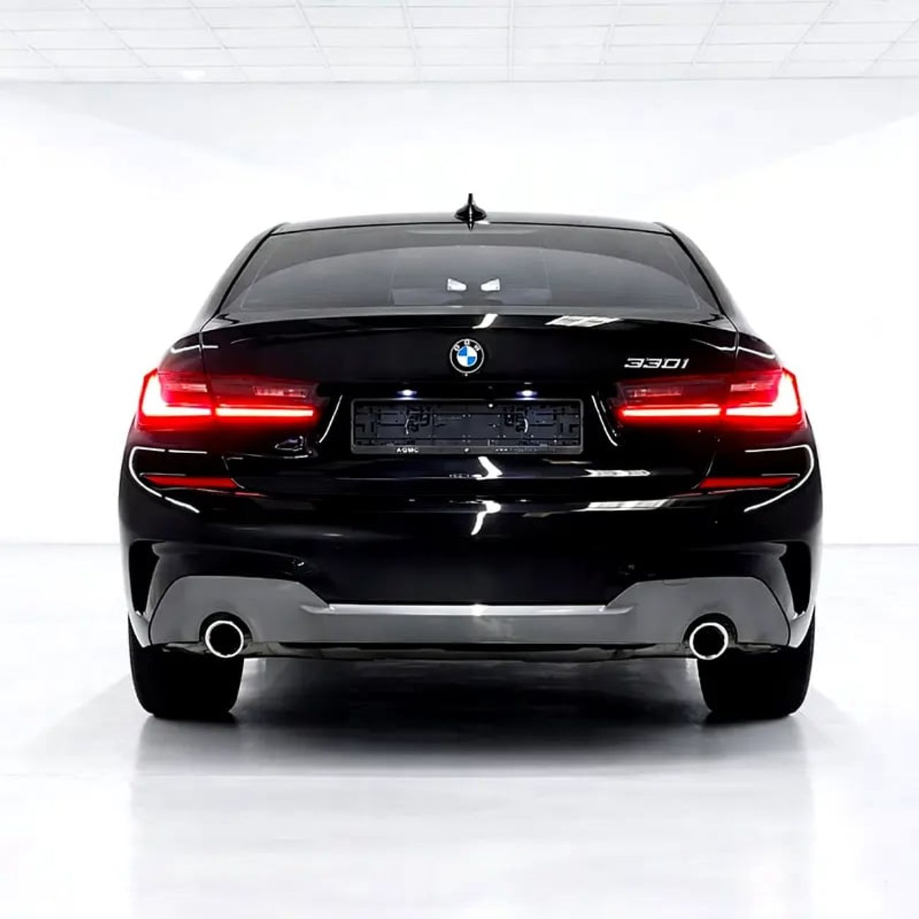 بي أم دبليو 330i M Sport 2.0L (255 HP) 2021 BMW 330i M-Kit, Warranty, 2026 BMW Service Pack, GCC