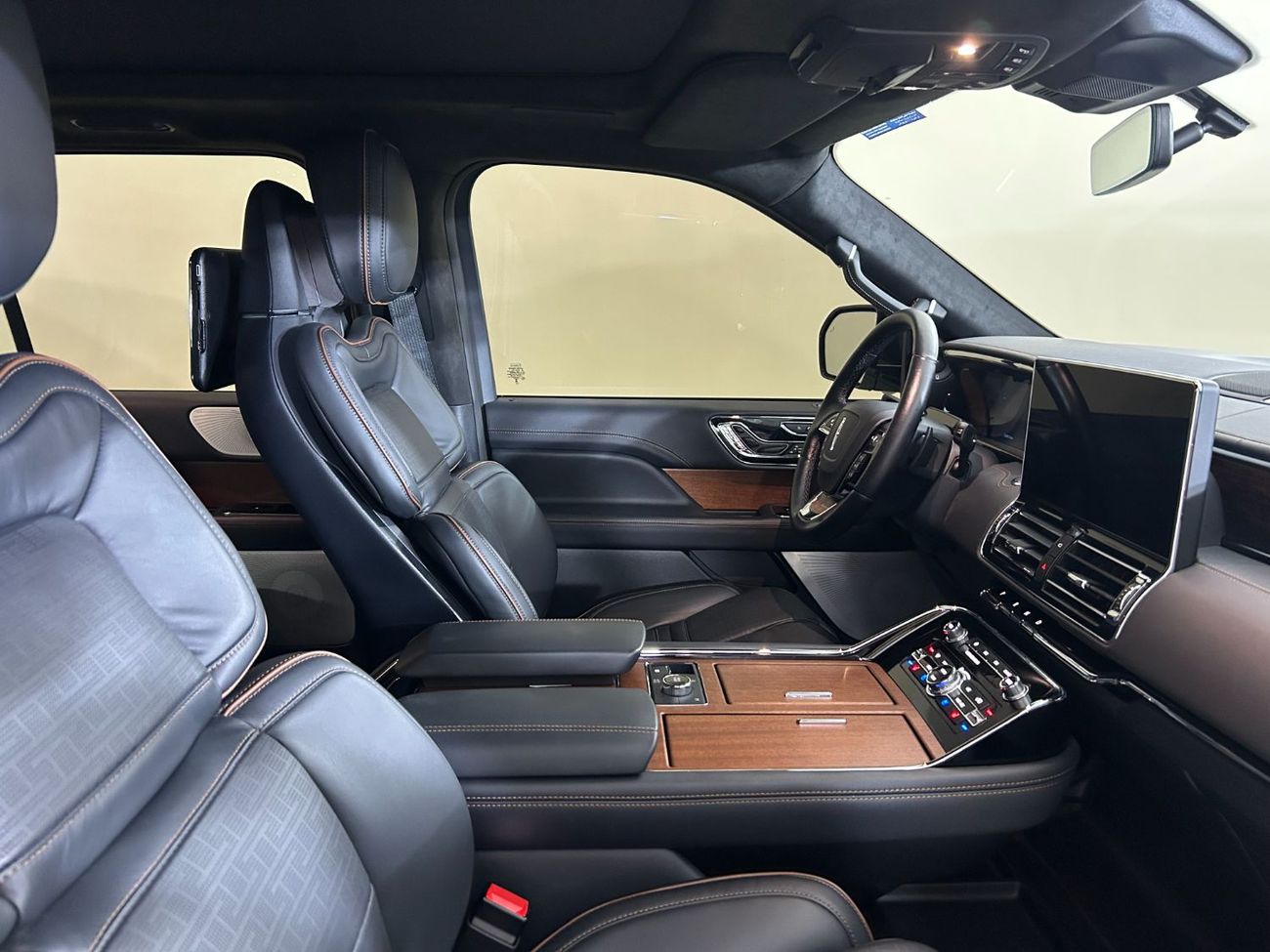 لينكولن نافيجاتور Presidential 3.5L