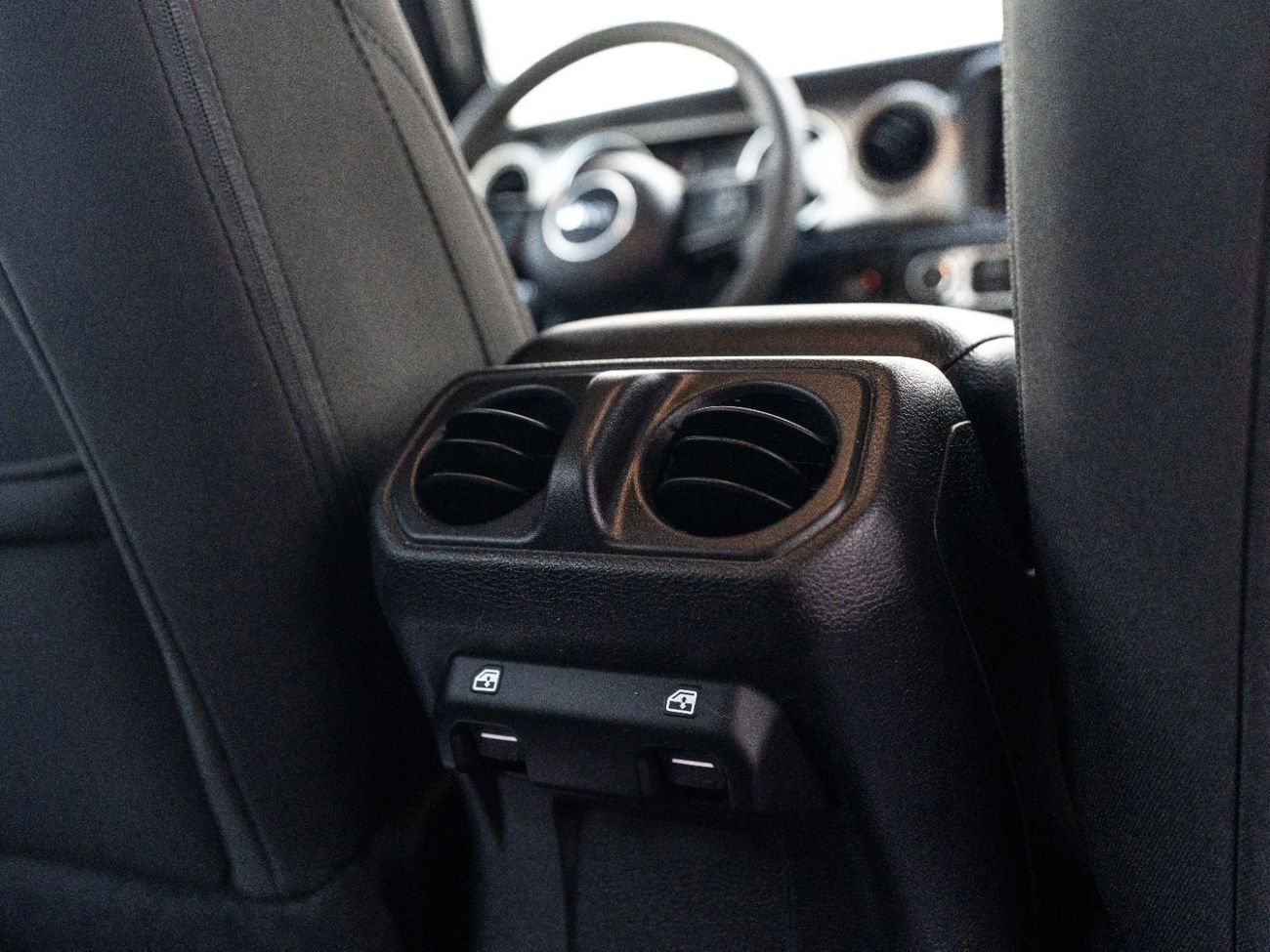 Jeep Wrangler Sport S 3.6L A/T