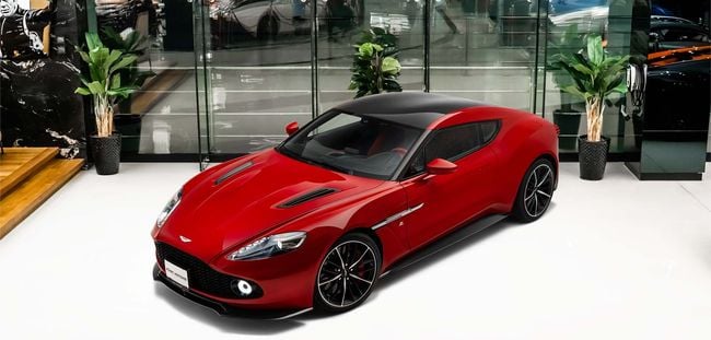 Used 2018 Aston Martin Vanquish S for sale in UAE | Verified Second Hand Aston Martin Vanquish S Price