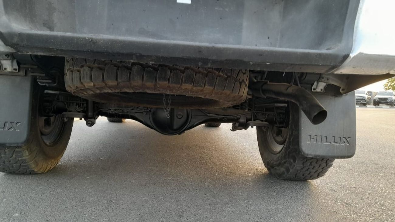 تويوتا هيلوكس RIGHT HAND DIESEL