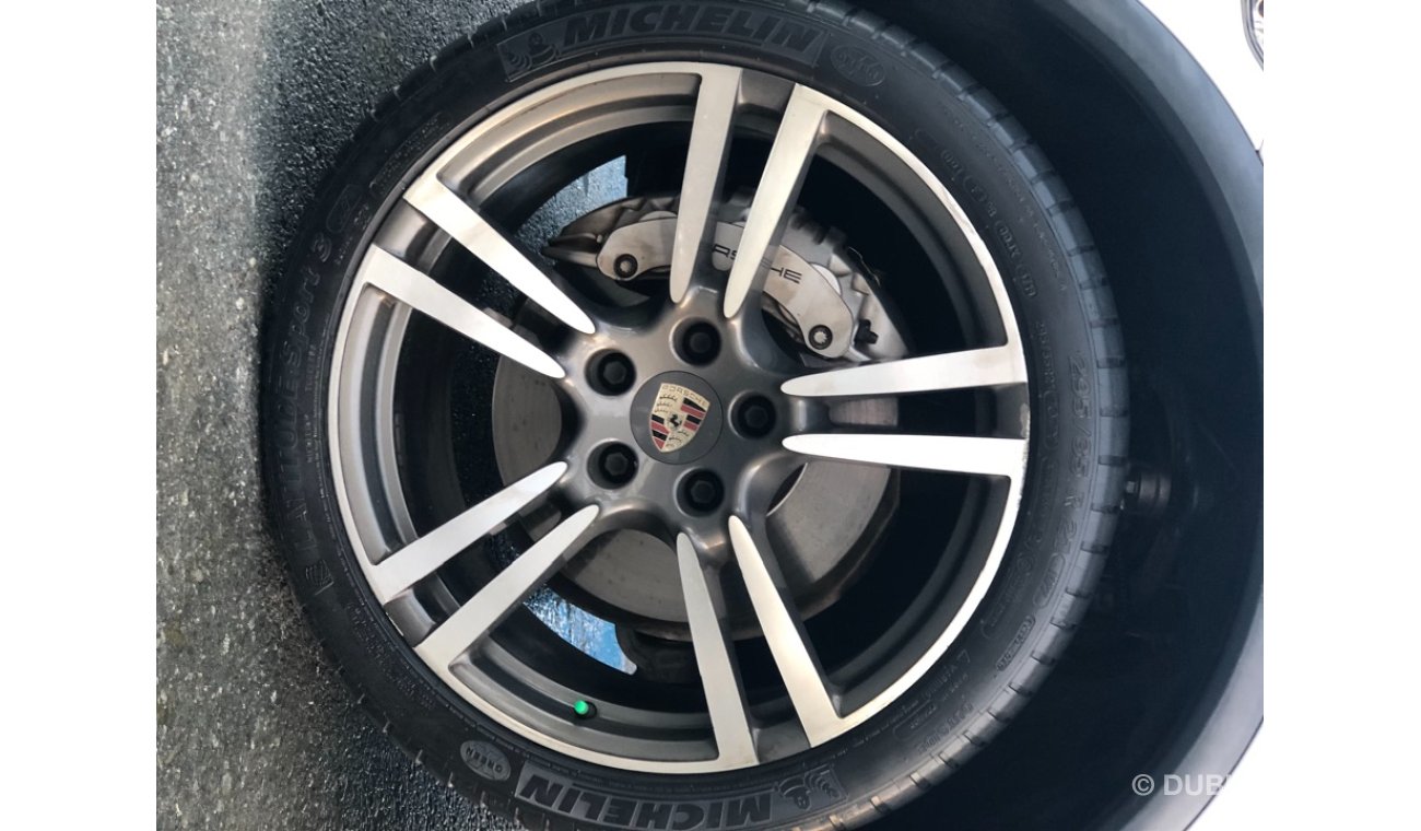Porsche Cayenne PORSCHE CAYENNE S MODEL 2013 GCC CAR PERFECT CONDITION FULL OPTION PANORAMIC ROOF LEATHER SEATS BACK
