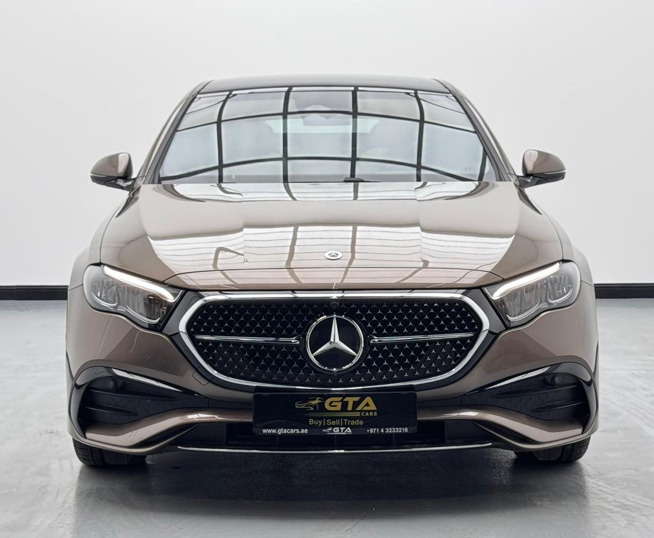 مرسيدس بنز E200 2.0L 2025 Mercedes-Benz E 200, 2029 Mercedes Warranty And Service Pack, GCC