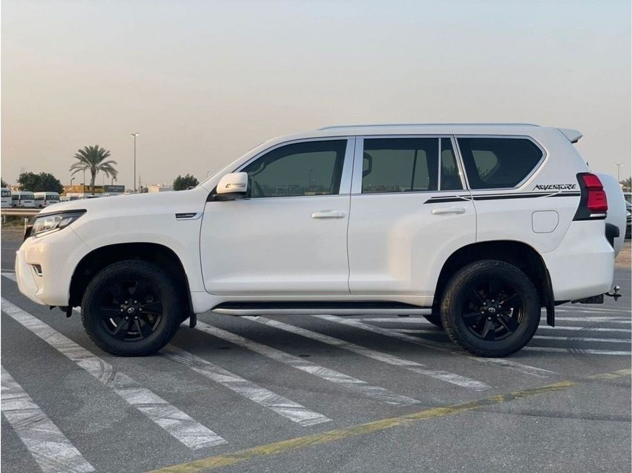 تويوتا برادو 2021 Toyota Prado   2.8L V4 Deisel - Right Hand Drive -  UAE PASS