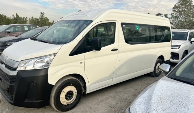 Toyota Hiace GL -High Roof Commuter transmission manual and automatic