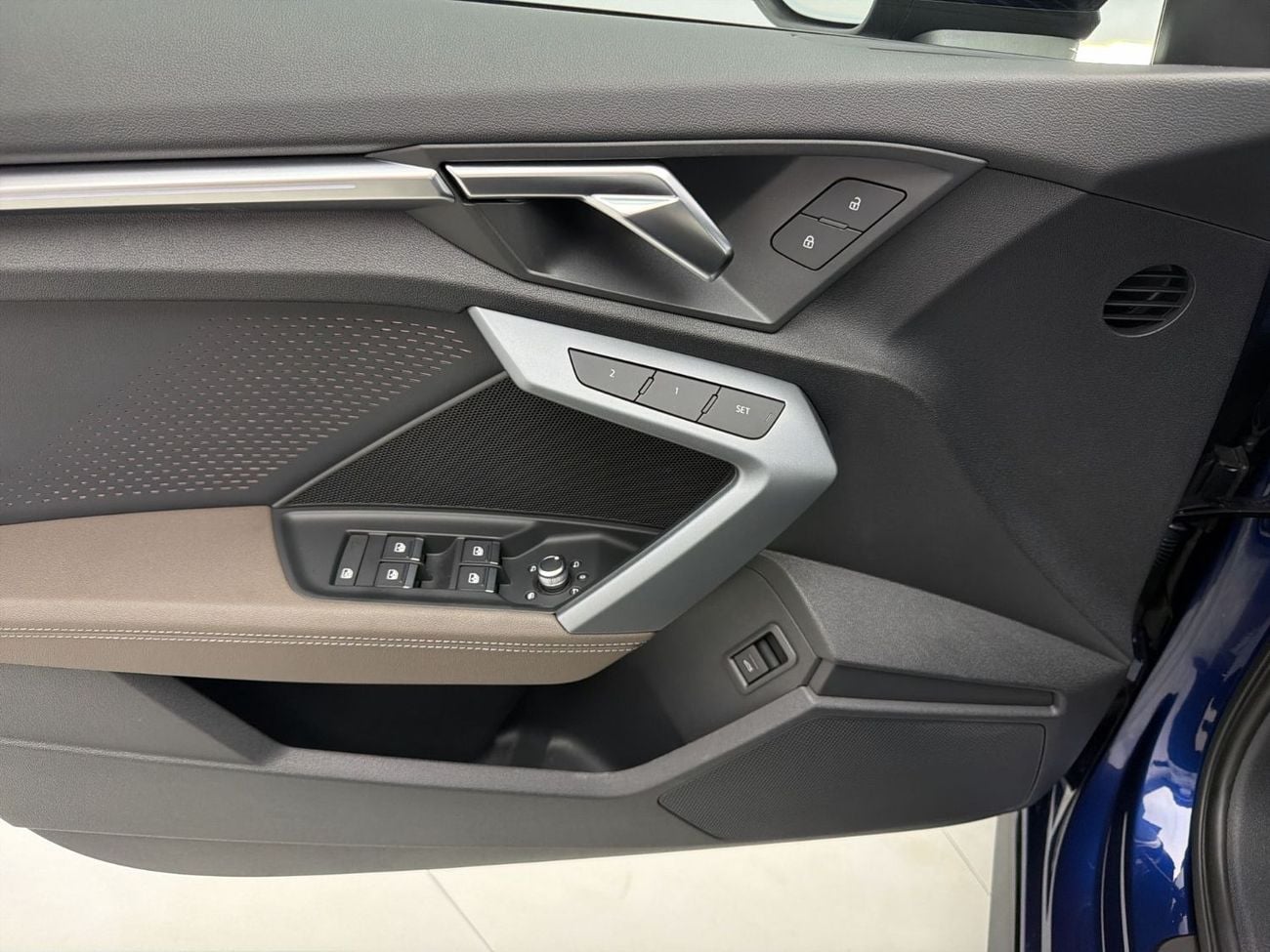 أودي A3 A3 Sedan Advanced 35 TFSI 150hp (Ref# 02740)