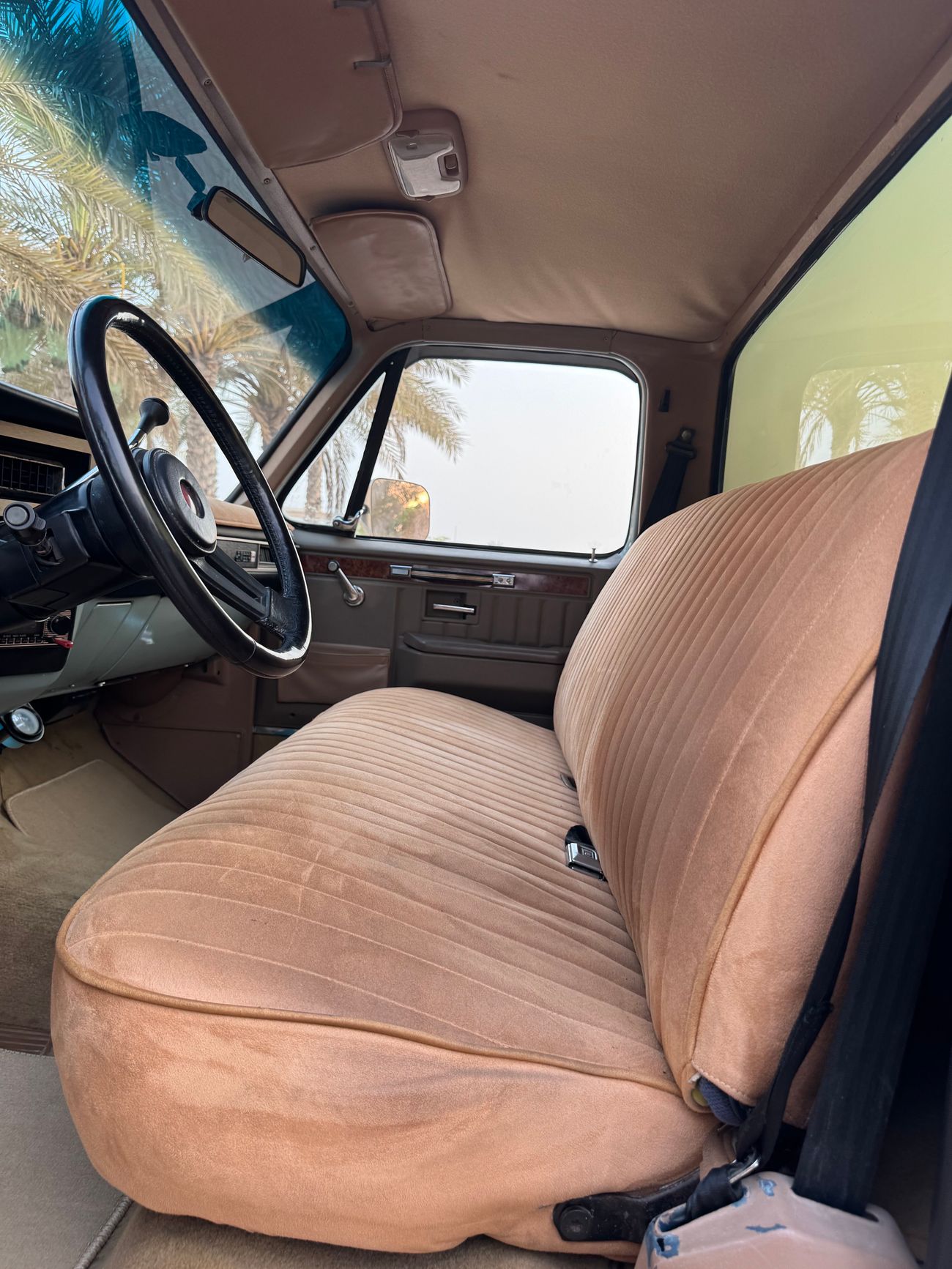 جي أم سي سييرا Classic Model C-1500 5.0L V8