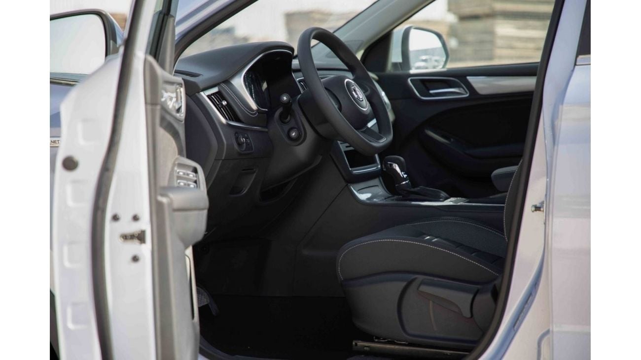 MG RX5 2023 MG RX5 1.5 STANDARD - Sky Blue inside Black