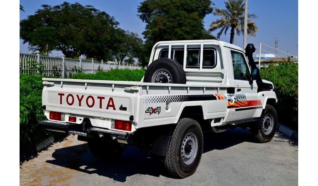 Toyota Land Cruiser Pick Up 2024 TOYOTA LANDCRUISER 79 SINGLE CAB PICKUP 2.8L DEISEL 4WD AT