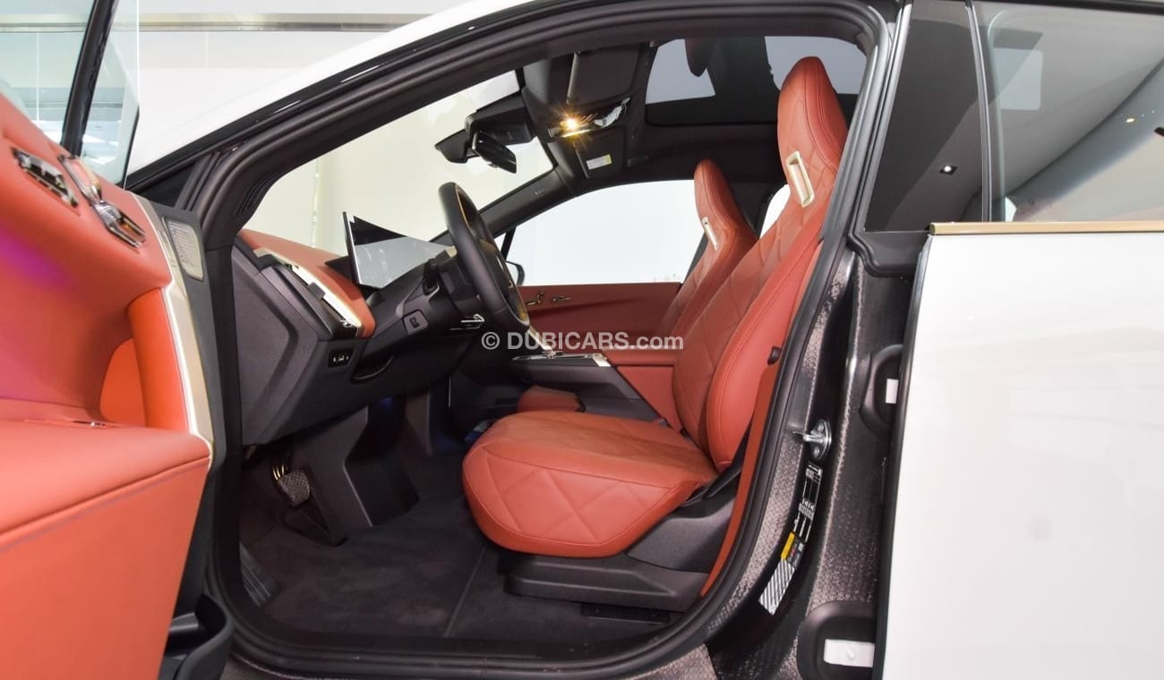 بي أم دبليو iX XDrive 40 i