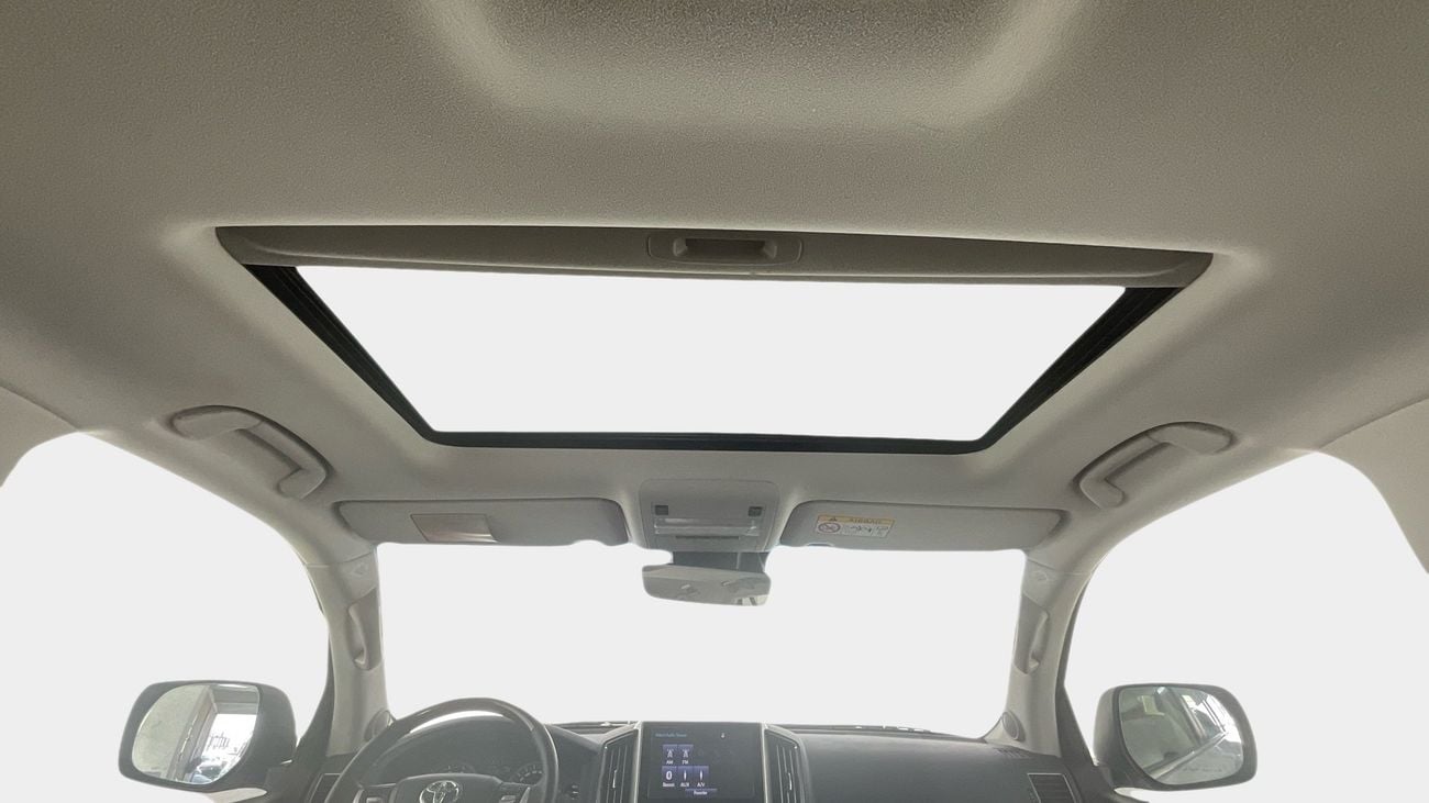 Toyota Land Cruiser VXR | upto AED 20,000 Ramadan Discount | Guaranteed Warranty | 0 Down Payment