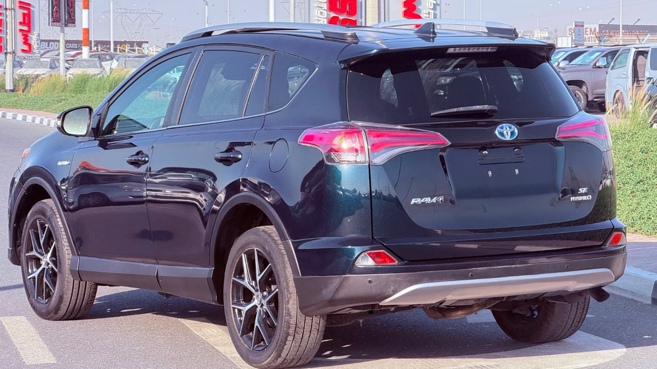 Toyota RAV4 RAV4 SE Hybrid Full option
