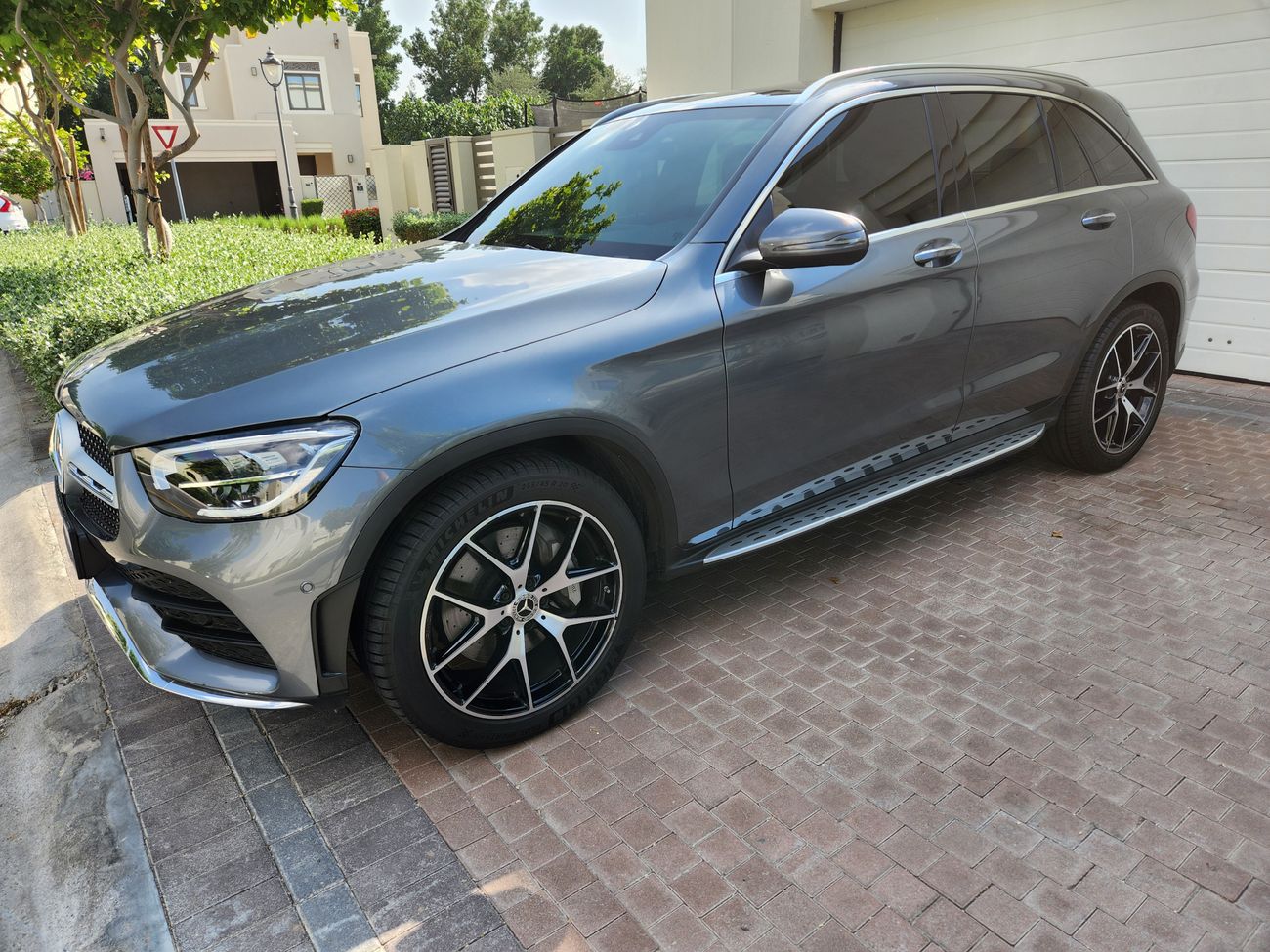 Mercedes-Benz GLC 200 4M Premium (AMG Kit)