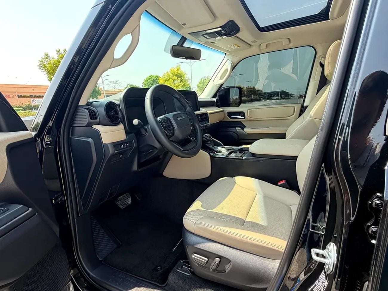 Toyota Prado GXR Turbo - Al futtaim warranty - GCC Specs